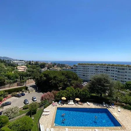 Vue * Cannes